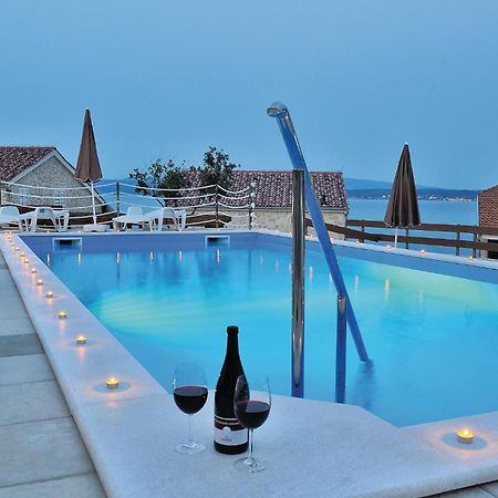 Cozy Apartment In Posedarje With House Sea View Kültér fotó