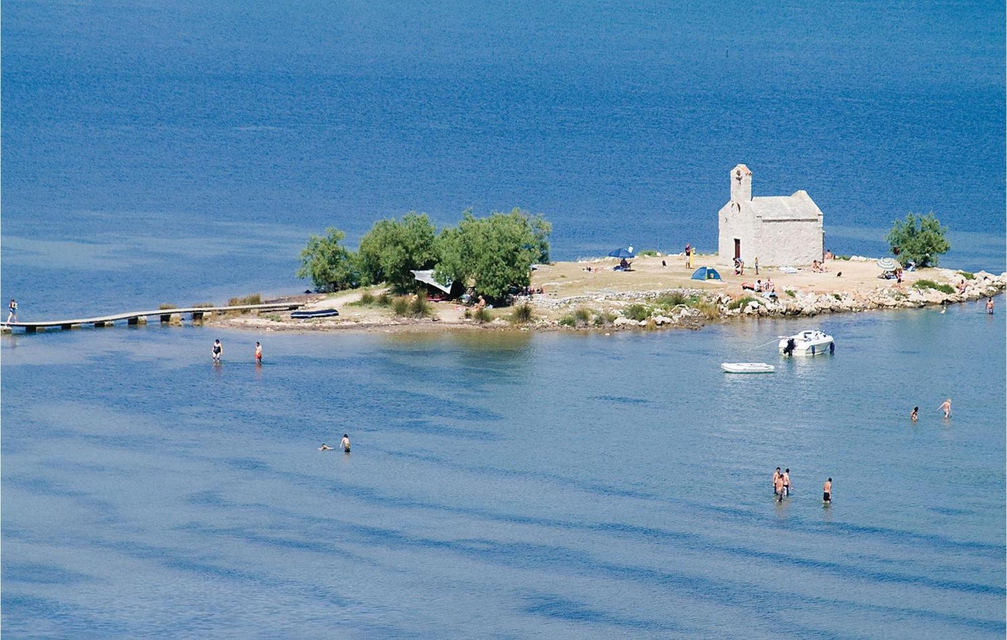Cozy Apartment In Posedarje With House Sea View Szoba fotó