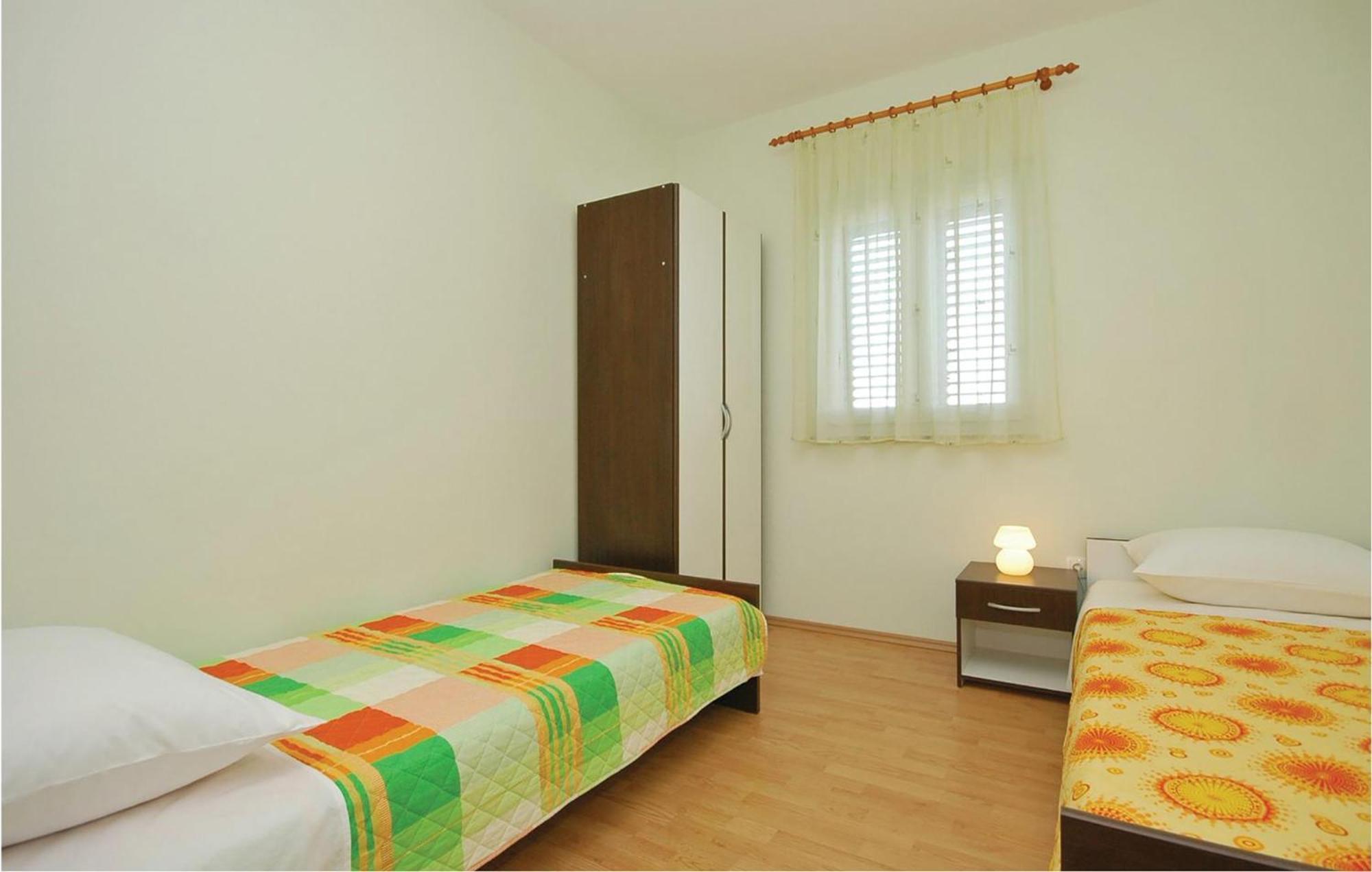 Cozy Apartment In Posedarje With House Sea View Kültér fotó