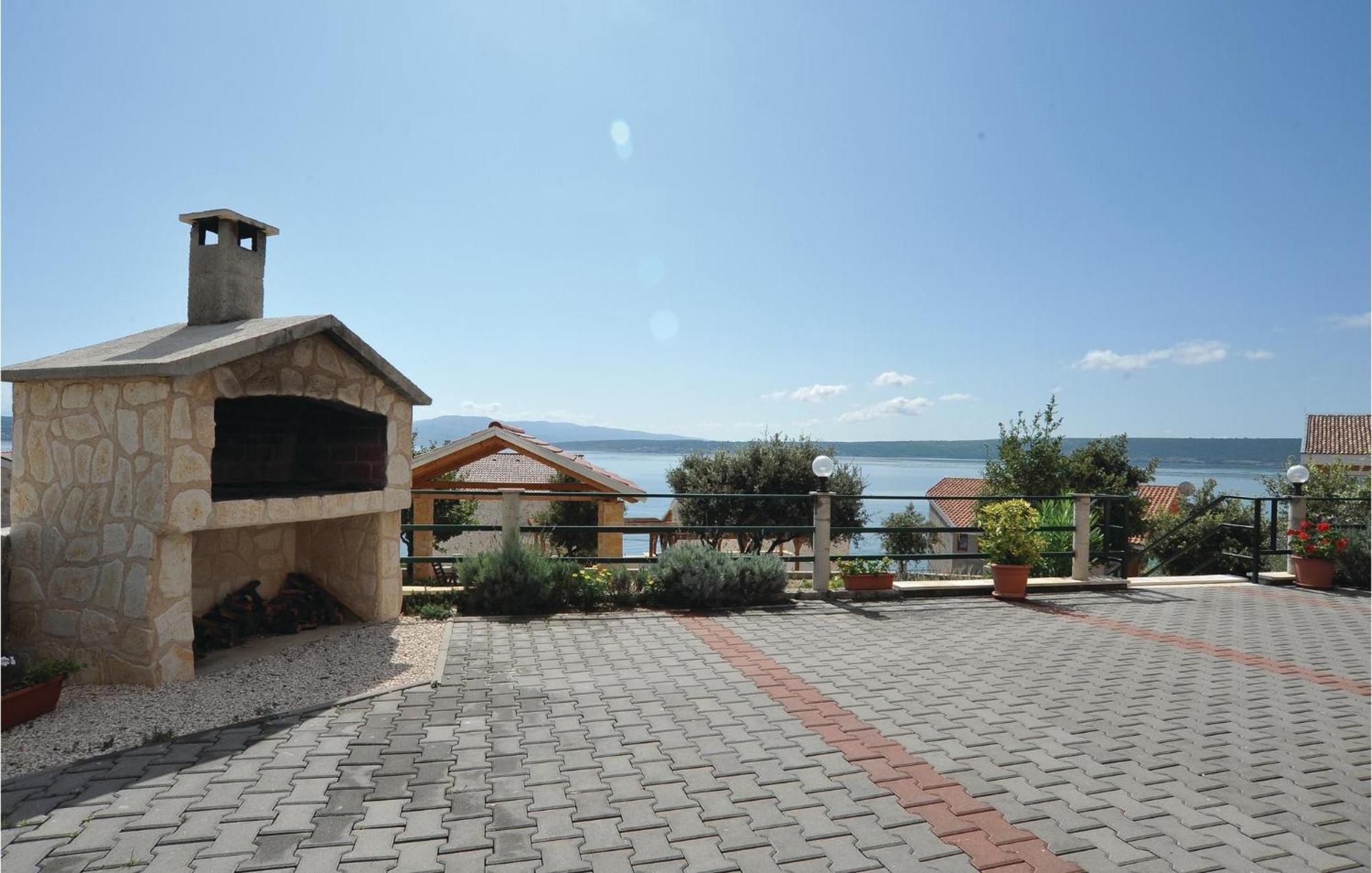Cozy Apartment In Posedarje With House Sea View Kültér fotó